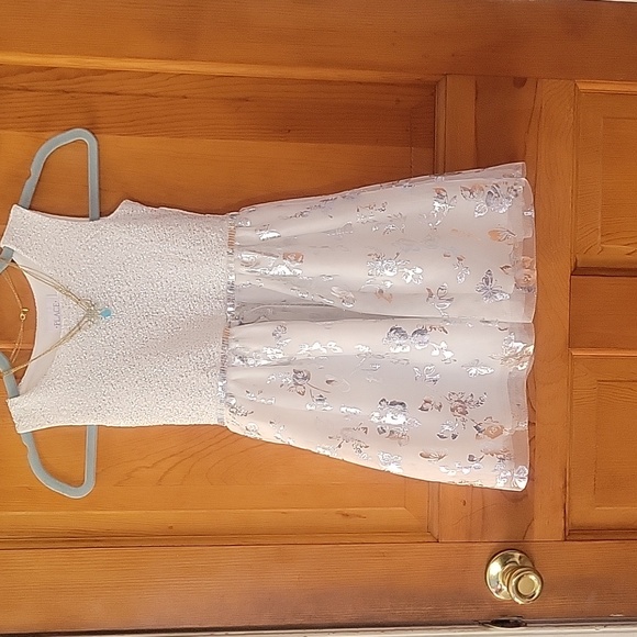 The Children's Place Other - Beautiful girls Children's Place dress.